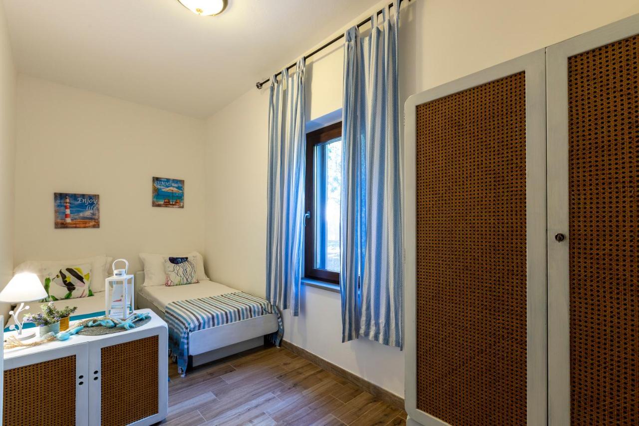 סטינטינו Sardinia Re - Villa Pelosa מראה חיצוני תמונה